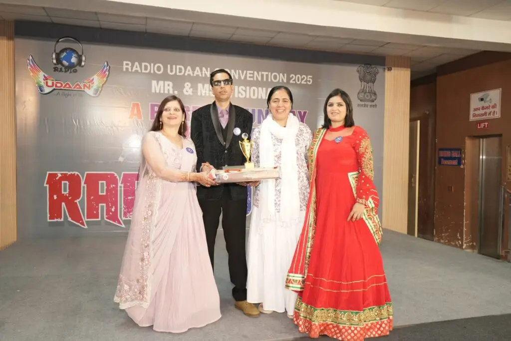 Minal Singhvi (far left) with Radio Udaan co-founder Danish Mahajan (second from left)